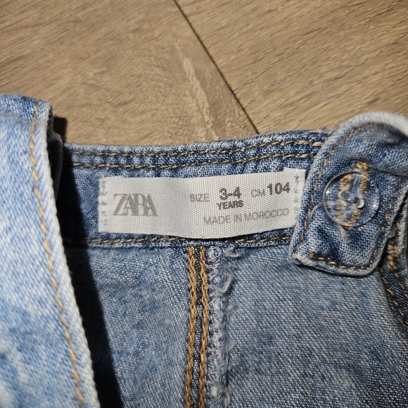 Two Matching denim overall shorts - Picture 5 of 5